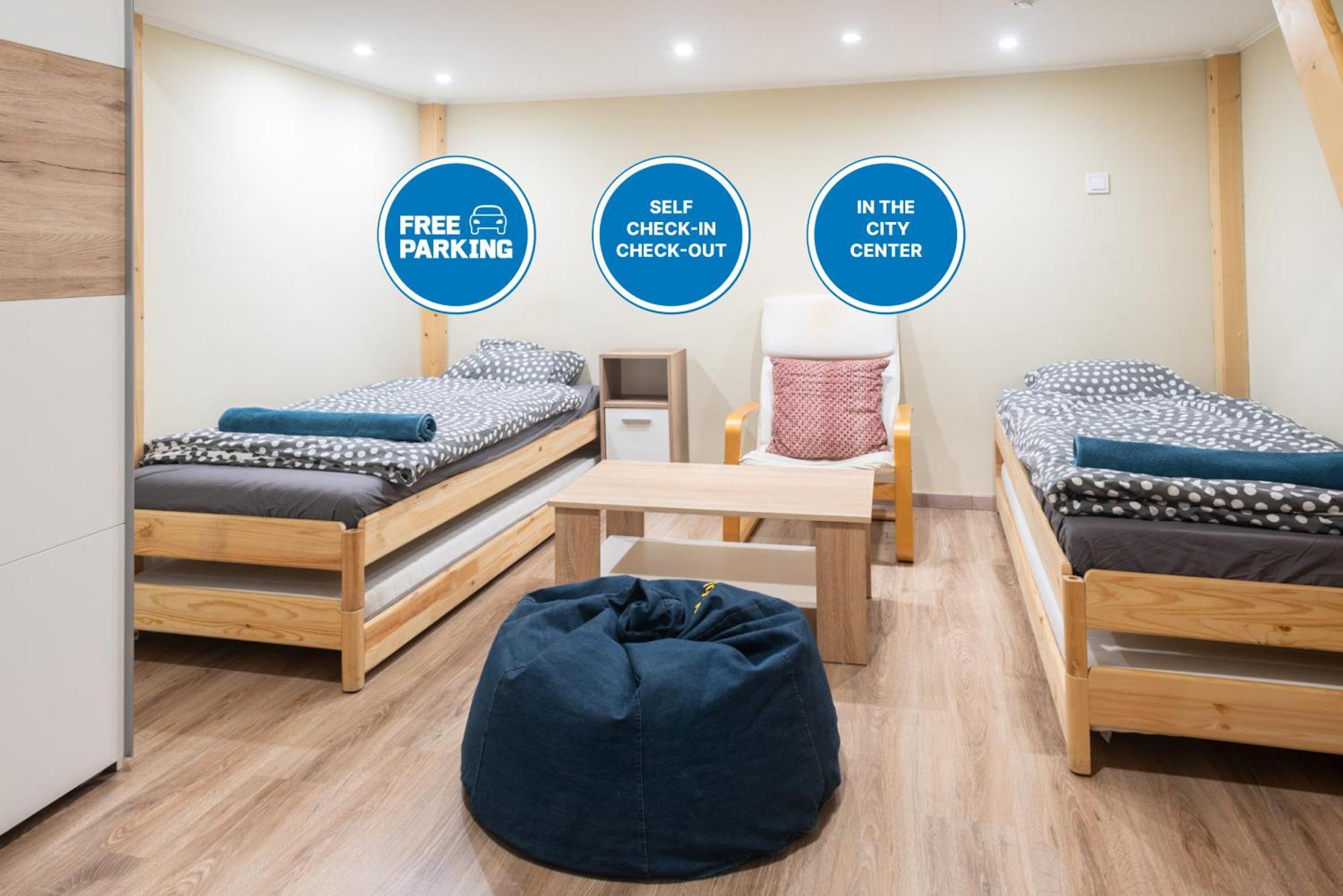 Cozy & Quiet Apartment Near Kiraly Street Free Parking, Ac, Perfect For 4 Guests! 布达佩斯 外观 照片